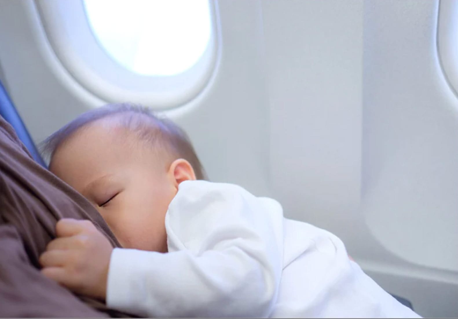 breastfeeding-tips-holiday-travel Breastfeeding Success in the News