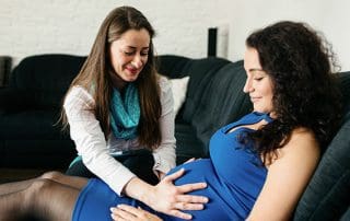 doula making a home visit before birth