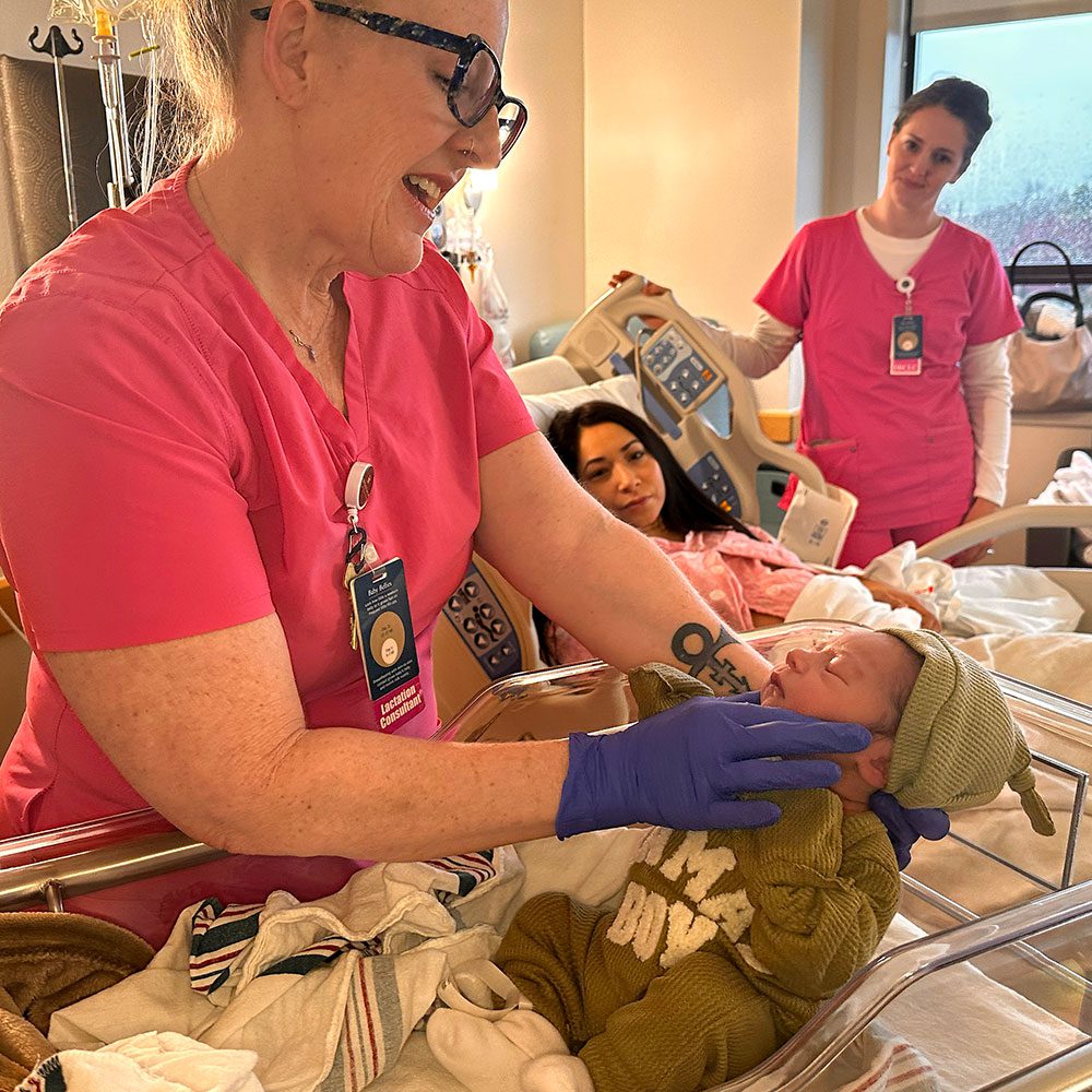 lacation-consultant-at-hospital-with-baby Lactation consultant at hospital with baby