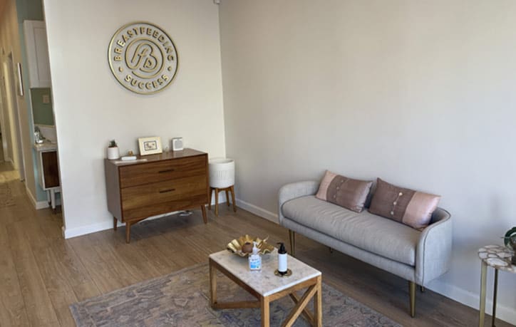 SA-Ramble-Waiting-room South Austin Lactation Clinic - Breast Feeding Success Company